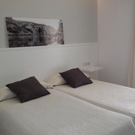 Hostal La Palma Fornells  Room photo