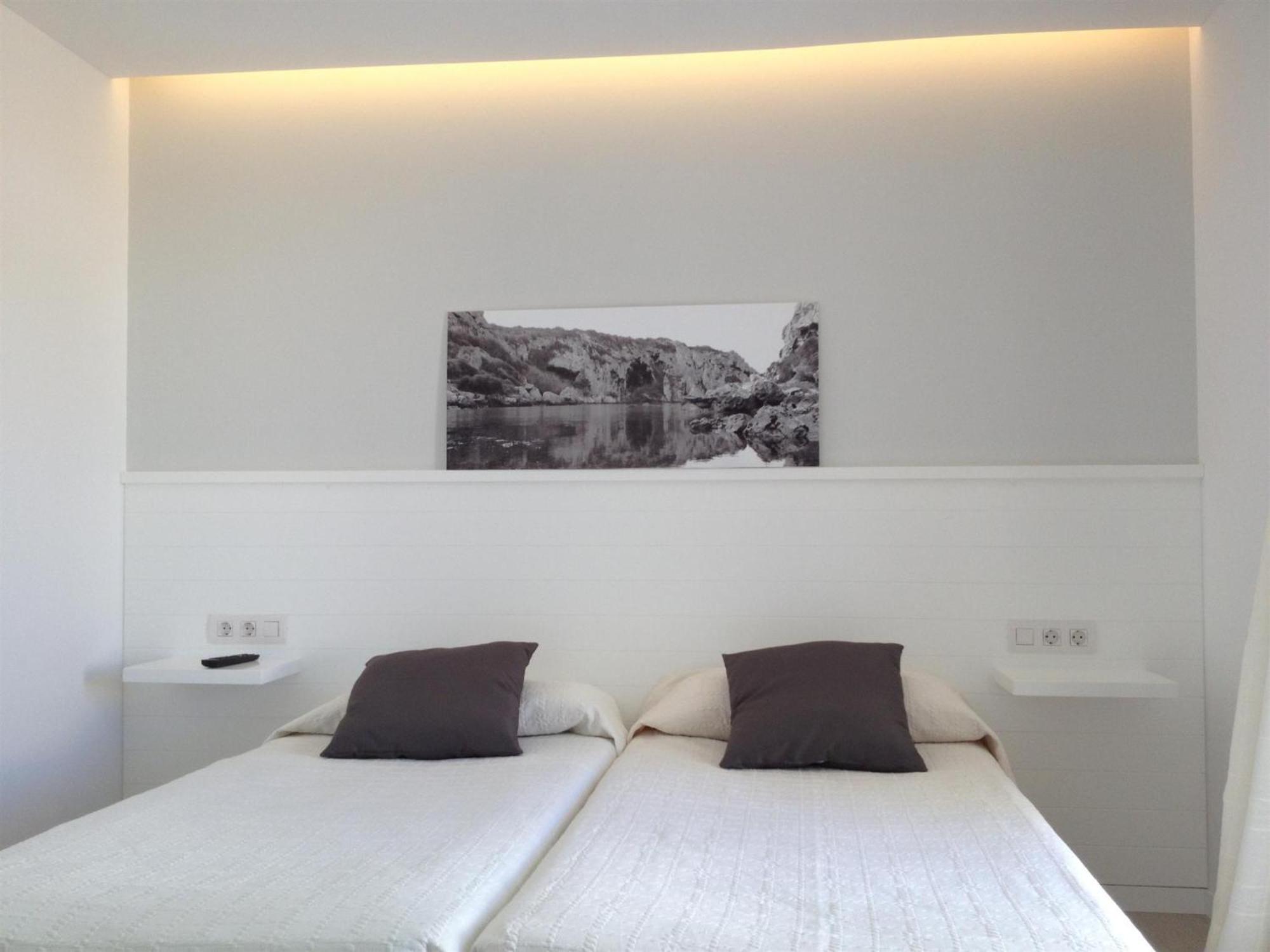 Hostal La Palma Fornells  Room photo